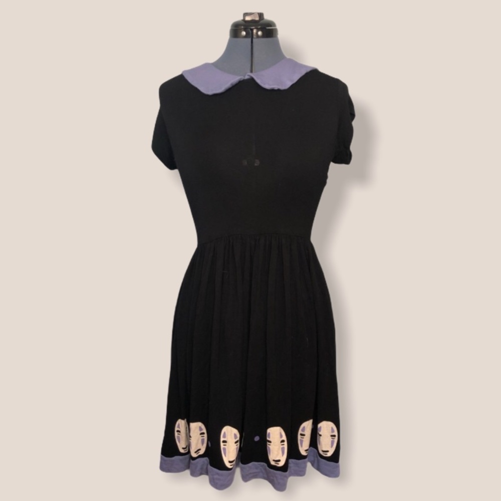 Hot Topic No Face Dress